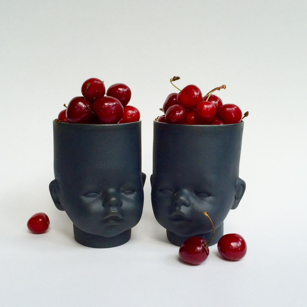 "OH Baby!" vase/cup black
